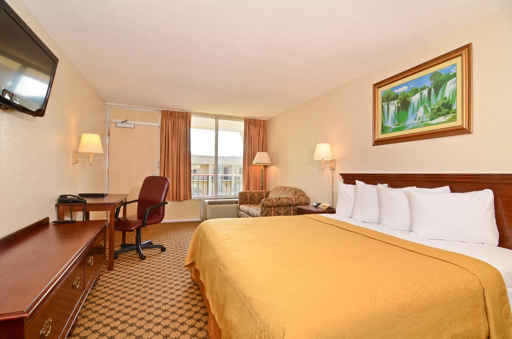 Stayapt Suites Alexandria-Fort Belvoir Стая снимка