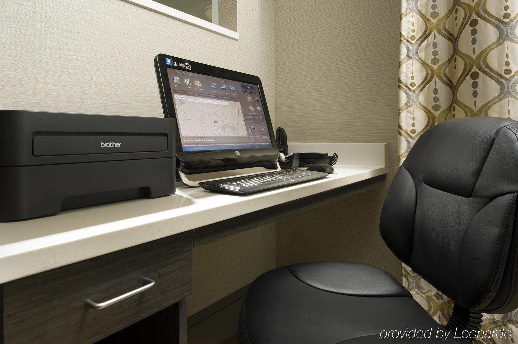 Stayapt Suites Alexandria-Fort Belvoir Екстериор снимка