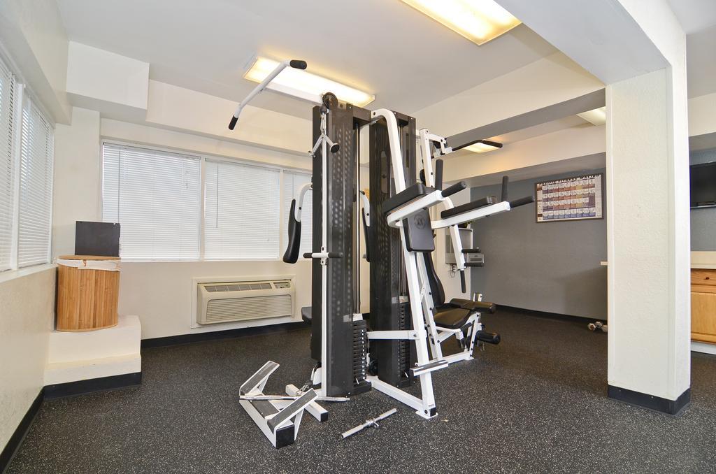 Stayapt Suites Alexandria-Fort Belvoir Екстериор снимка